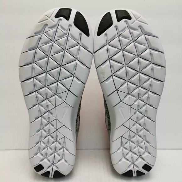 Nike Girls/Woman Free Run Size 7y Running Grey /black/ Pink Trainers 904258-001 - Picture 8 of 8